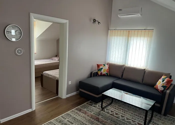 Apartment Americana